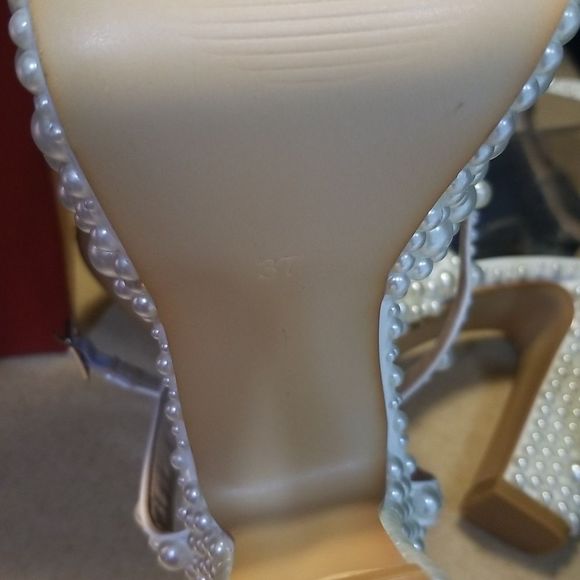 Goolita Extravagant Open Toe Pearl Chunky Heels Sz. 37/US 6M New Ankle Straps - Picture 10 of 17